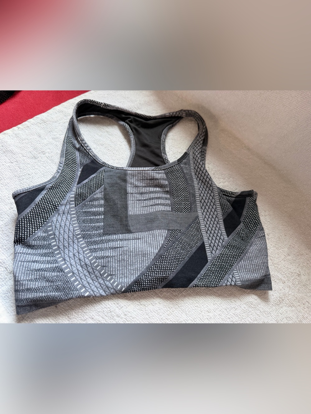 Booty by Brabants Gray & Black Geometric Racerback Sports Bra